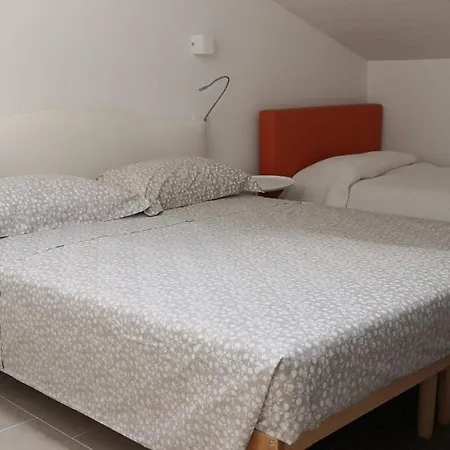 - Uva Fano (Pesaro and Urbino)