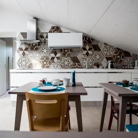 - Uva Bed & Breakfast 3*